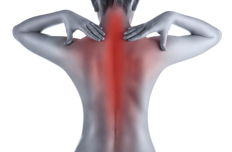 Tìm hiểu triệu chứng đau lưng phía trên