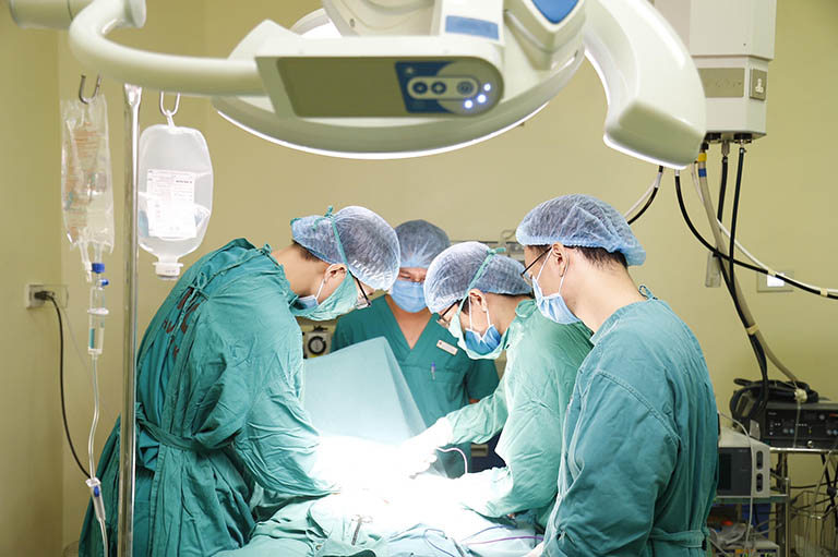 Phẫu thuật là biện pháp cần thiết điều trị hội chứng chùm đuôi ngựa